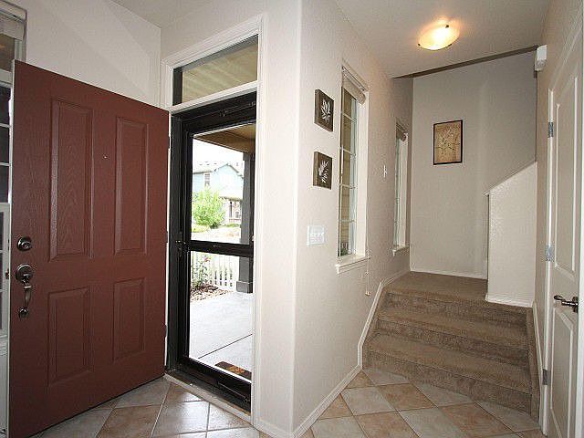 Entry/Foyer