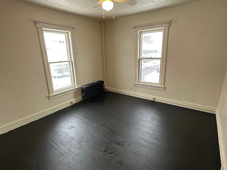 27 Duane Ave #2 — Photo 11