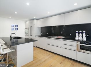 1126 1/2 Lombard St, Philadelphia, PA