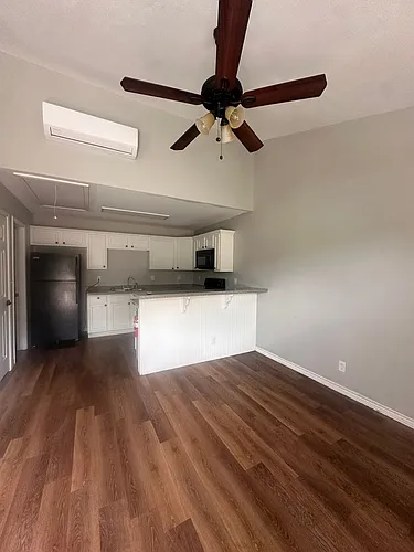 111 Canal St Photo 1
