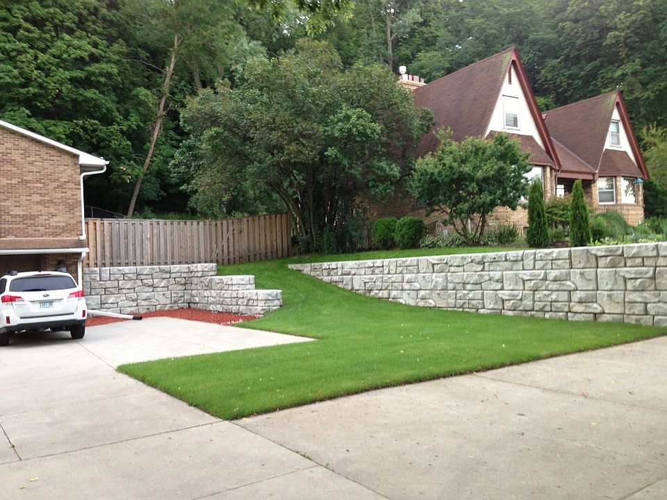 2nd image of 1300 Wachtler Ave