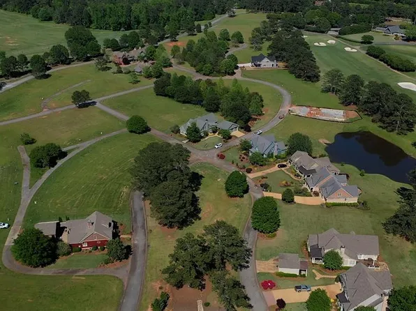 906 Meadows Ct, Pine Mountain, GA 31822