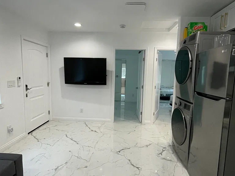 1521 W Cerritos Ave #C — Photo 7