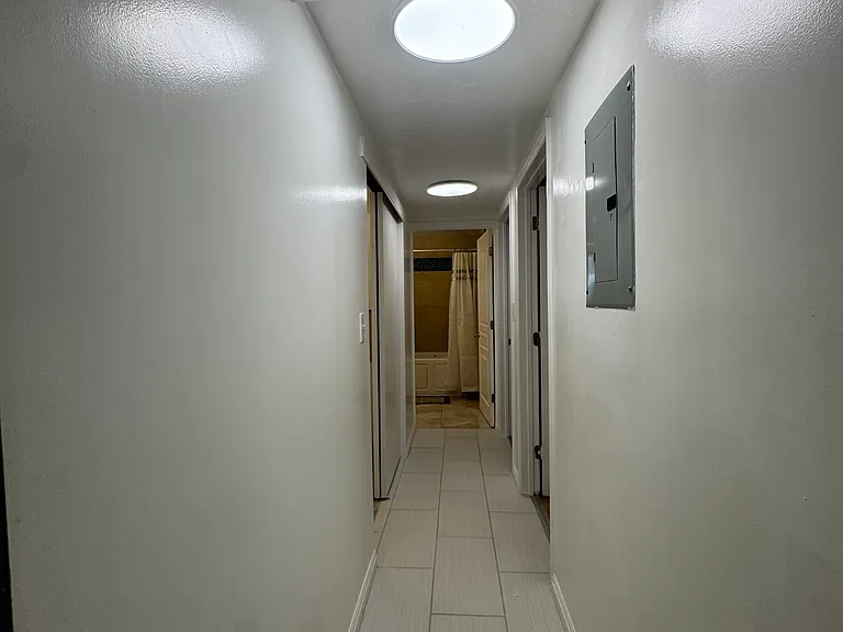 3720 S Hampshire Cir — Photo 16
