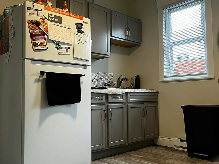 55 S 6th St #3 — Photo 1