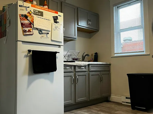 55 S 6th St APT 3, Reading, PA 19602