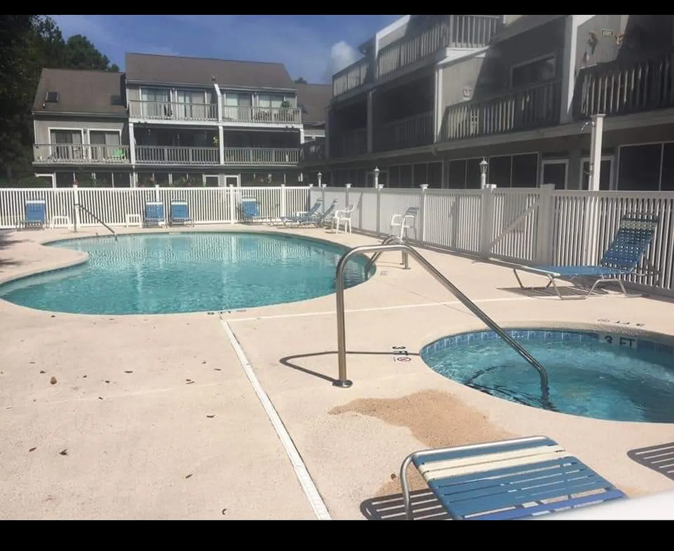 Golf Colony Unit 4C — Photo 2
