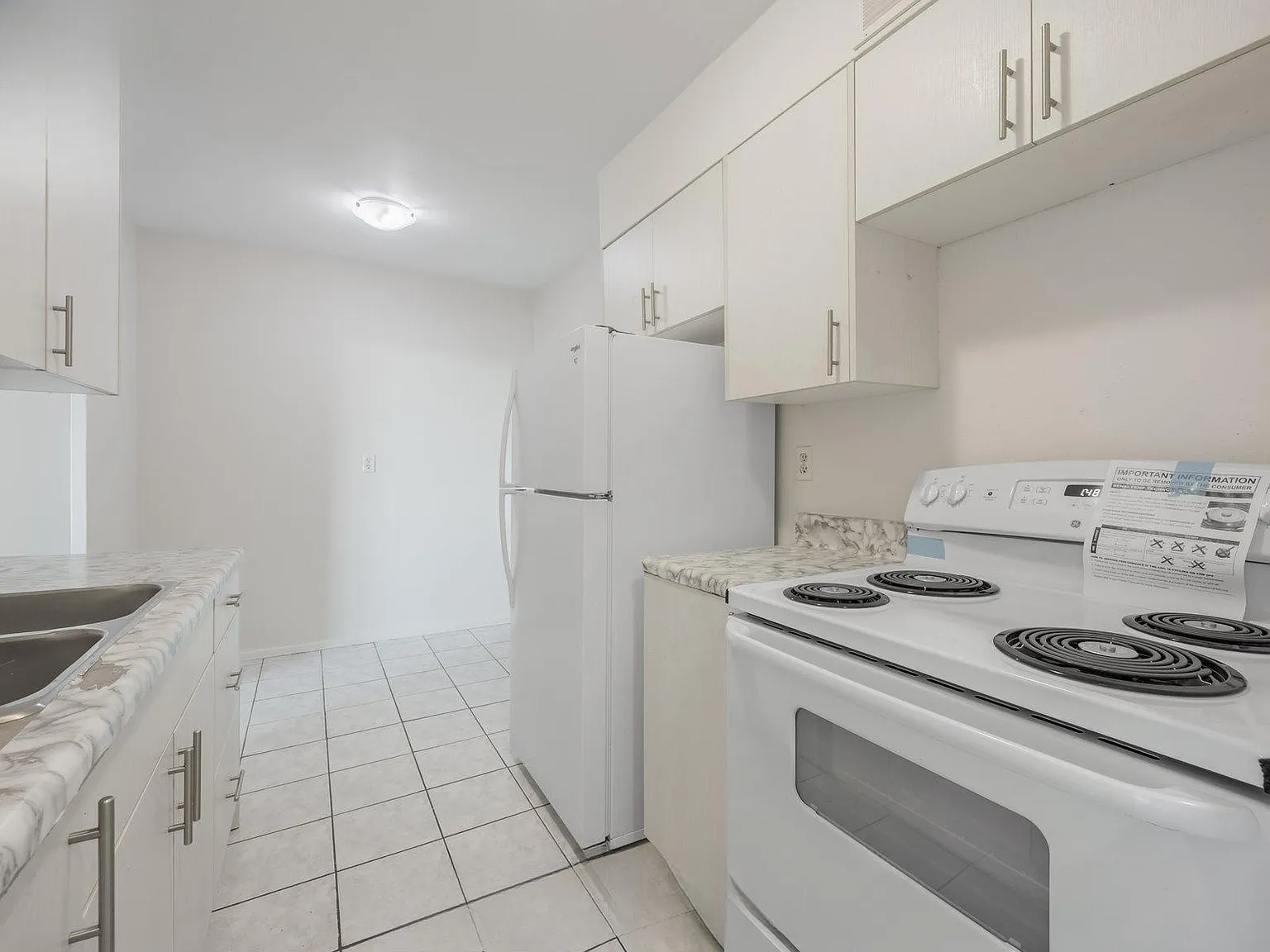 1385 Midland Ave — Photo 1