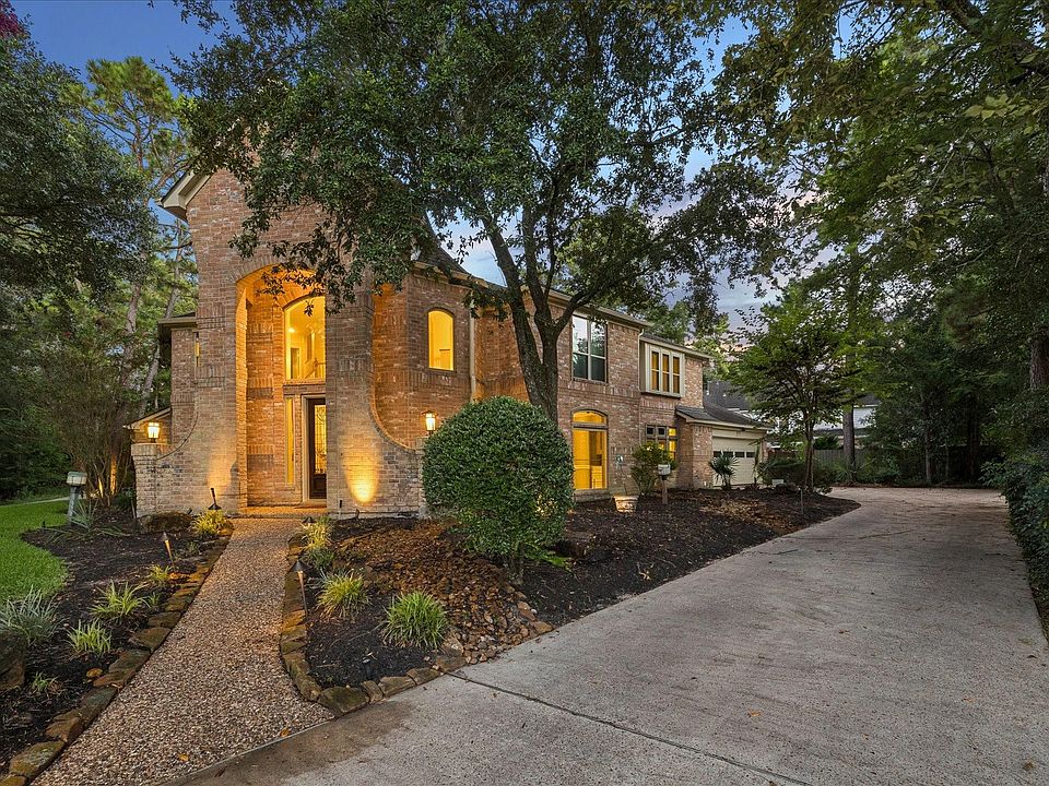1st image of 44 Dovewood Pl