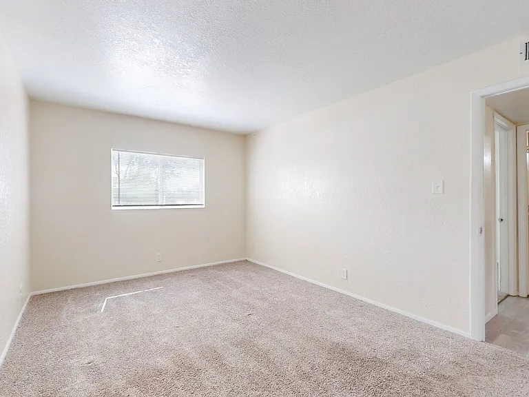 8000 Grand Avenue NE — Photo 12