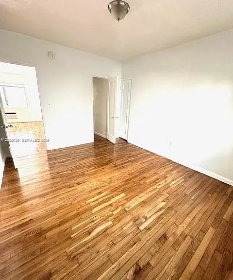 821 W 39th St #2 — Photo 5