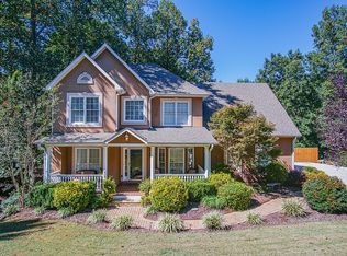 1900 Barrett Downs Dr, Cumming, GA 30040