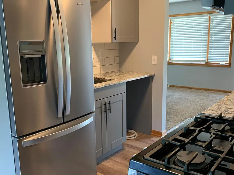 8004 Erie Ave — Photo 3