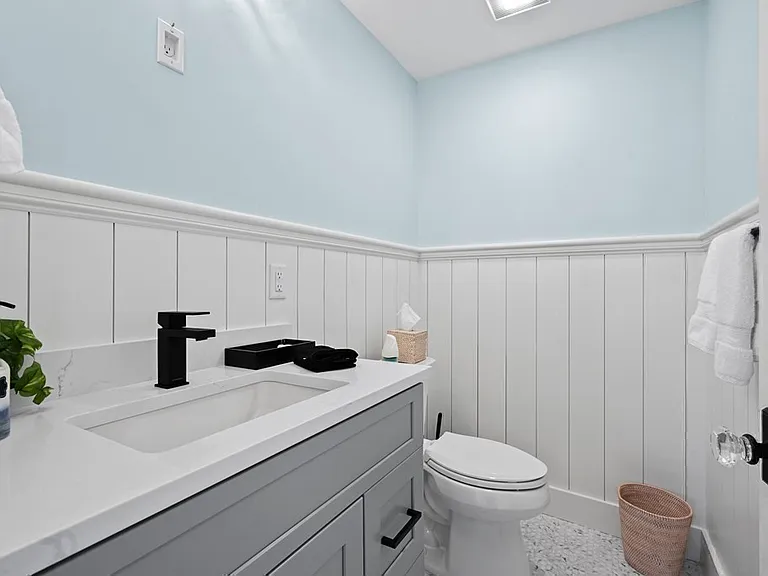 9 Tuckernuck Ave — Photo 24