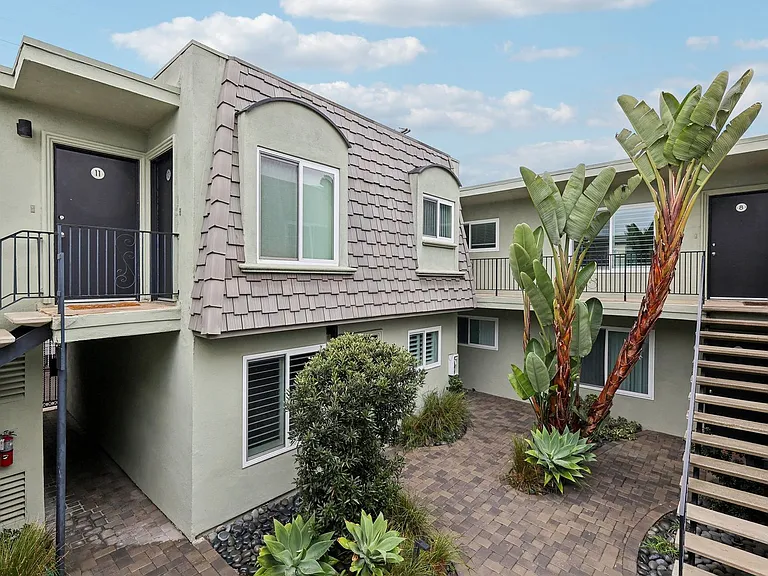 Muir Place — Photo 11