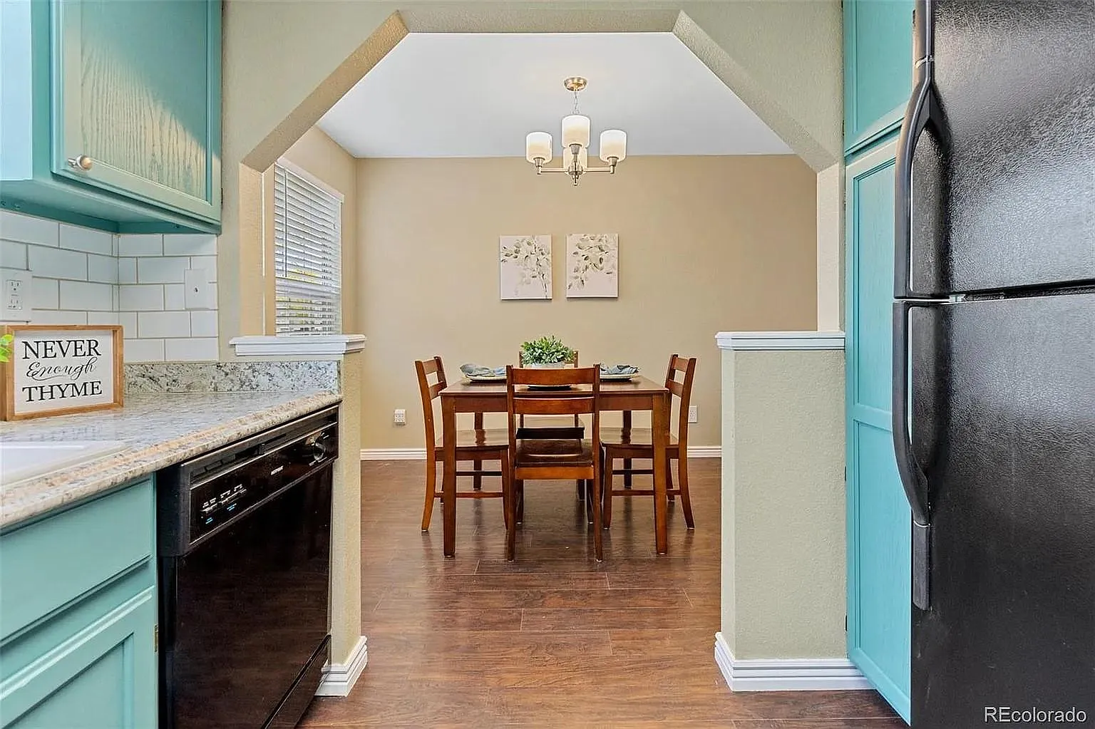 2 bed, 2.5 bath, 1300 sqft, $2,350 — Photo 4