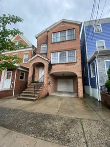 37 3rd St FLOOR 2, Elizabethport, NJ, 07206