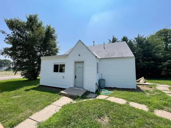 704 Rush St, Elwood, NE 68937