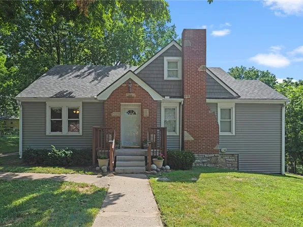 3615 N Walrond Ave, Kansas City, MO 64117