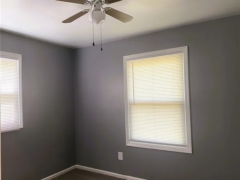 6009 Noranda Dr — Photo 9