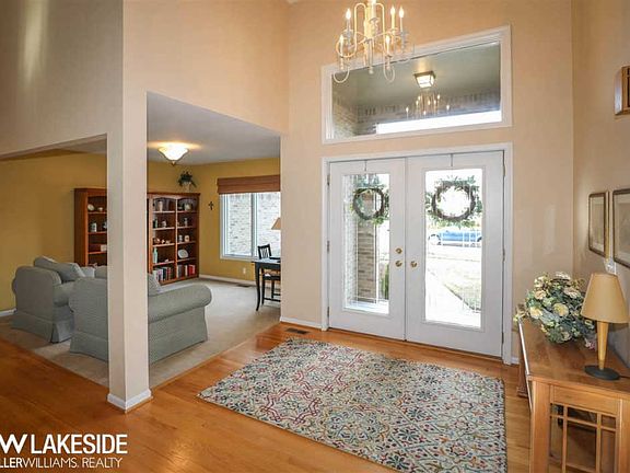 5th image of 55498 Kingsway Dr