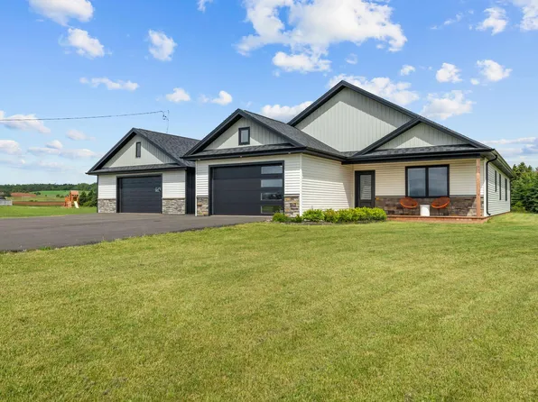 143 Wharf Rd, Charlotte Parish, PE C0A 1P0