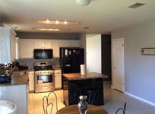 817 Black Isle Dr, Pflugerville, TX 78660