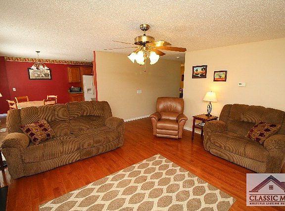 5th image of 41 Olympia Dr
