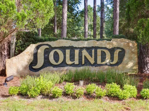 23 Whispering Way, Freeport, FL 32439