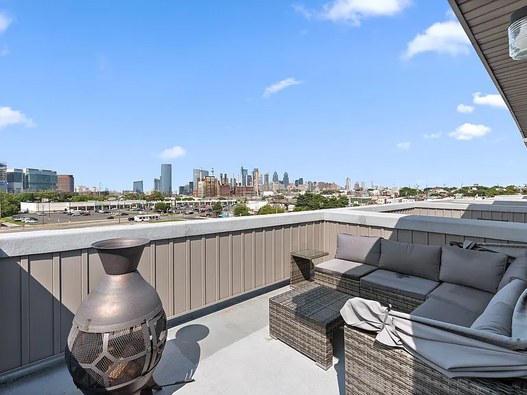 3024 Titan St — Photo 10