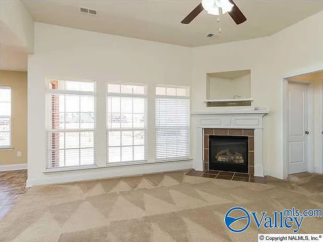 212 Crab Orchard Dr — Photo 2