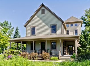 1296 Hedgerow Dr, Grayslake, IL 60030