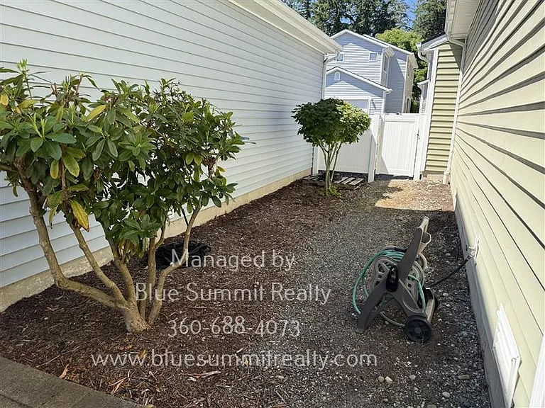 4335 Crestone St NE — Photo 20