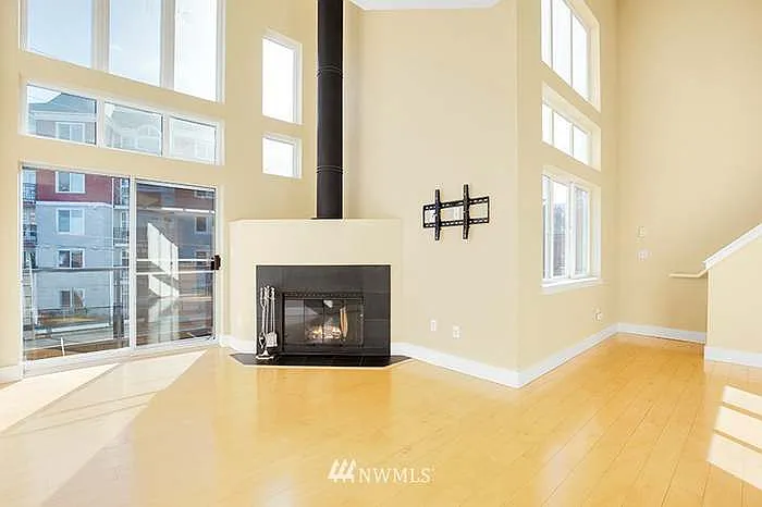 231 Belmont Ave E #401 — Photo 2