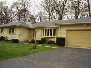 136 Fenwood Rd, Longmeadow, MA 01106