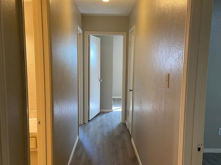 1314 Hanna Cir — Photo 9