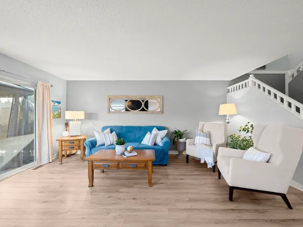 9045 Walnut Grove Dr #18, Langley, BC V1M 2E1