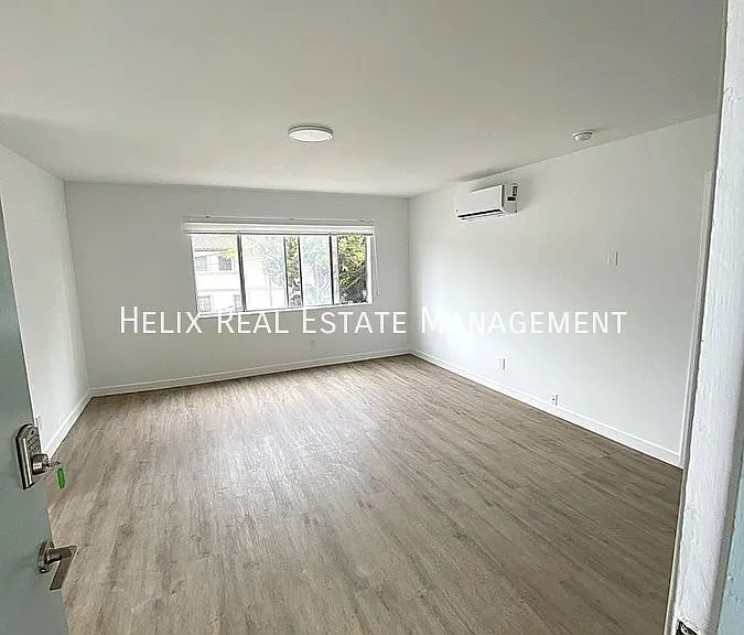 1313 Huntington Dr #5 — Photo 11