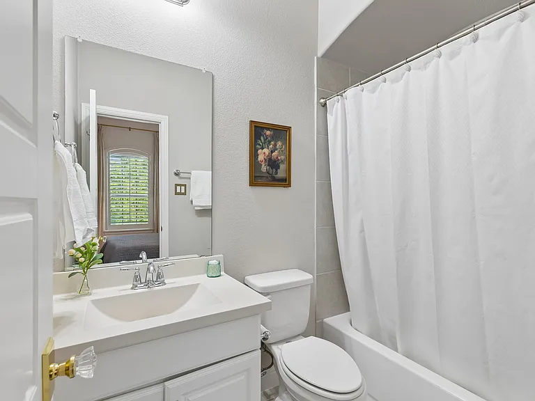 7909 Bonham Cv — Photo 21