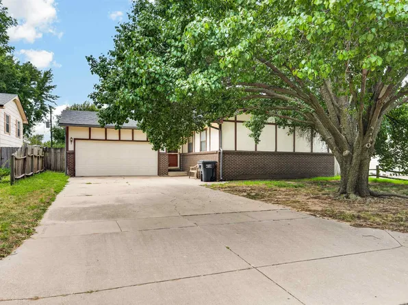 3933 W 32nd St S, Wichita, KS 67217