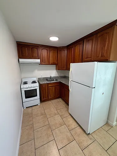 60 East 40th Ave Photo 1