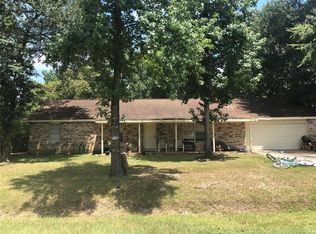 424 Cactus Dr, Conroe, TX 77385