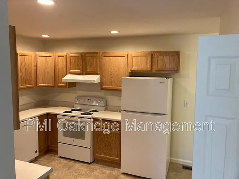 751 Campbell Rd — Photo 3