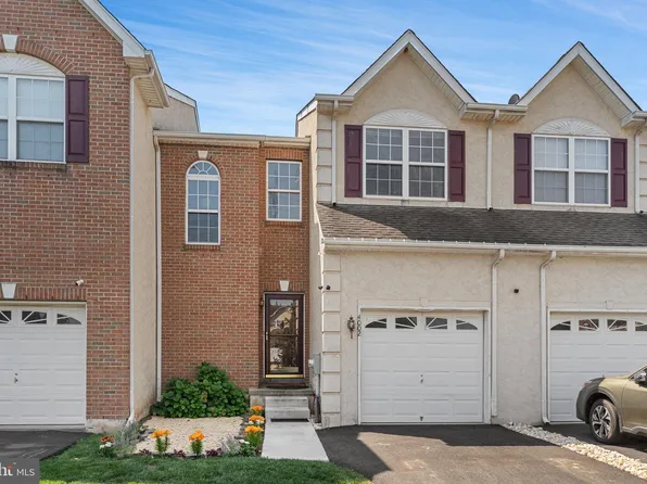 4002 Hoffman Ct, Collegeville, PA 19426