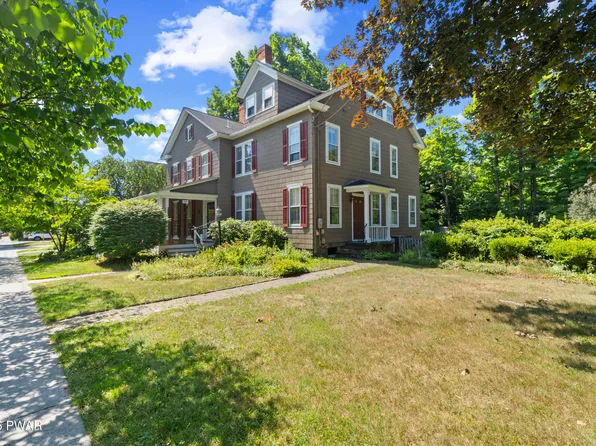 208 W Harford St, Milford, PA 18337