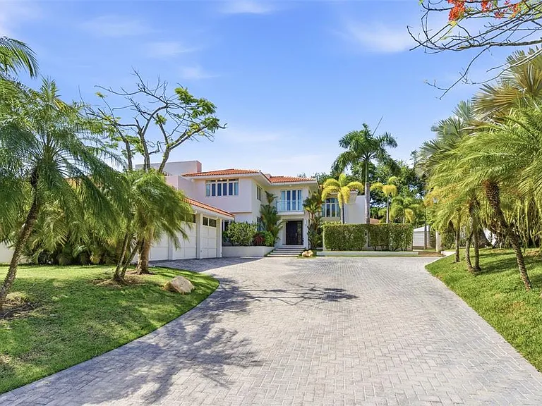 279 Dorado Bch E — Photo 1
