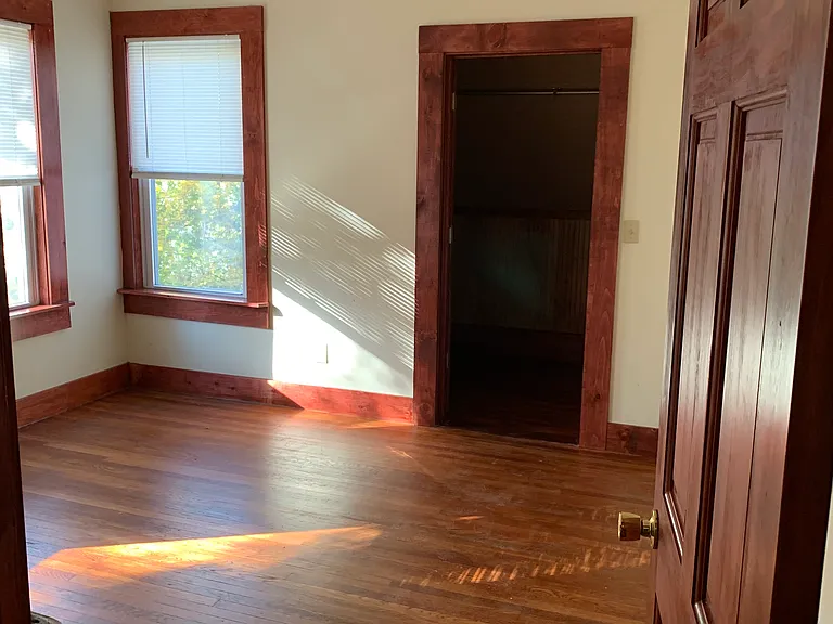 14 Beacon St #4 — Photo 10