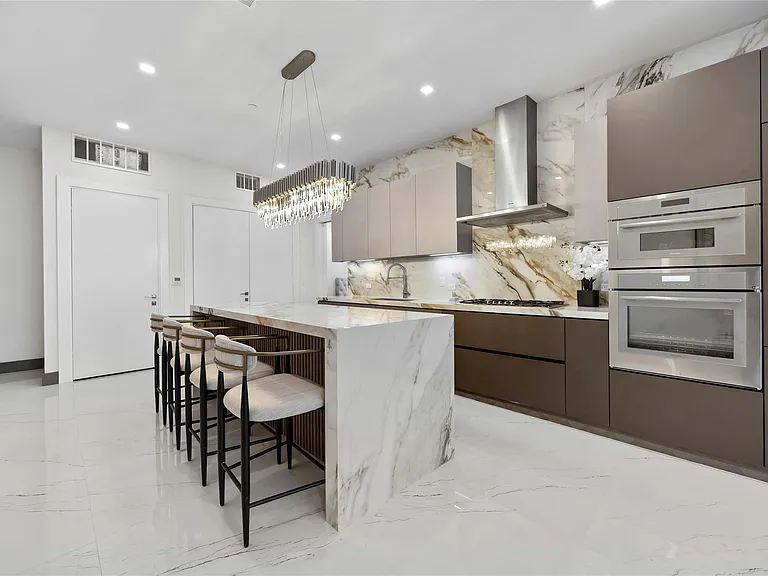 1711 Allen Pkwy #1907 — Photo 6