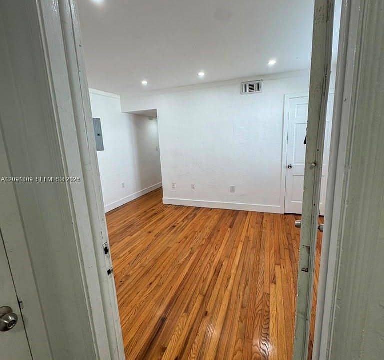 1st image of 15 Sidonia Ave APT 2