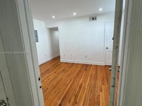 15 Sidonia Ave, Miami, FL